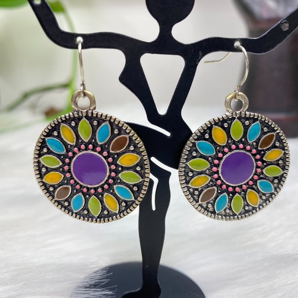 Silver Tone Enamel Pierced Earrings - Picture 7 of 9